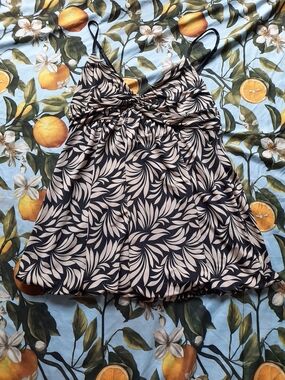 Daytrip Black and Cream Leaf-Print Twist-Front Cami